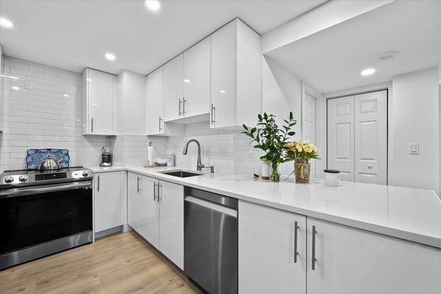 5 of 41 - 5200 N Flagler Drive #705, West Palm Beach, FL