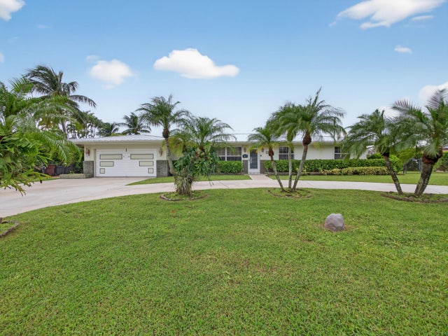 1 of 22 - 1401 Alpha Court N, Lake Clarke Shores, FL