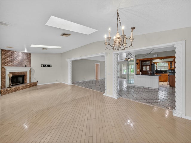 4 of 22 - 1401 Alpha Court N, Lake Clarke Shores, FL