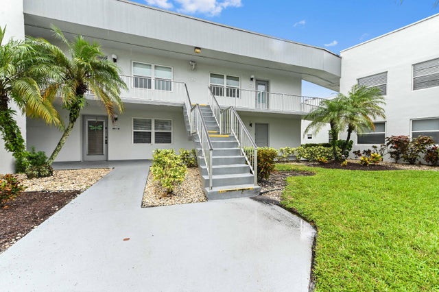 2 of 35 - 588 Normandy M, Delray Beach, FL