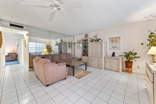 5 of 35 - 588 Normandy M, Delray Beach, FL