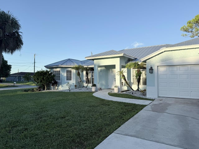 1 of 21 - 2534 Sw National Circle, Port Saint Lucie, FL