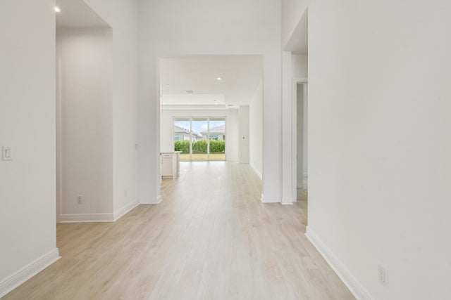 4 of 12 - 9185 Sw Esule Way, Port Saint Lucie, FL