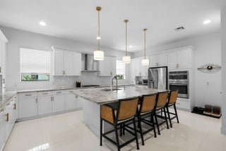 Photo of Listing #RX-11132003