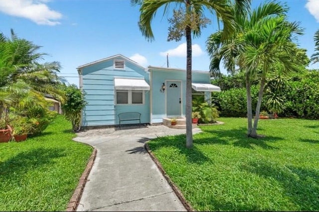 1 of 2 - 927 Mcintosh Street, West Palm Beach, FL