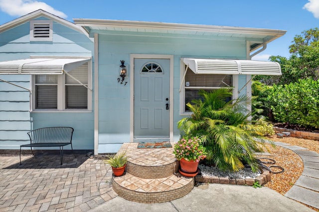 3 of 14 - 927 Mcintosh Street, West Palm Beach, FL