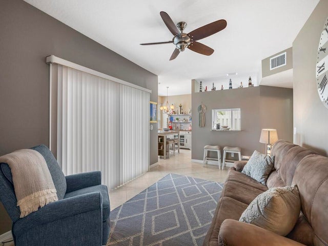 4 of 39 - 1910 Westminster Circle #14-3, Vero Beach, FL