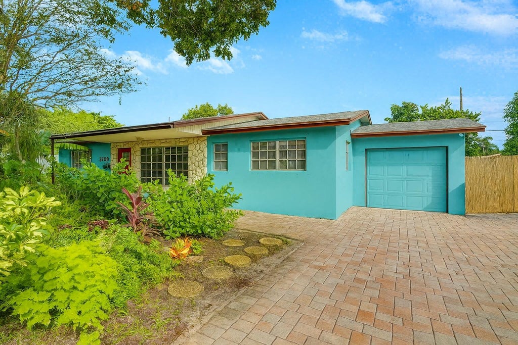 2709 Mores Rd, West Palm Beach