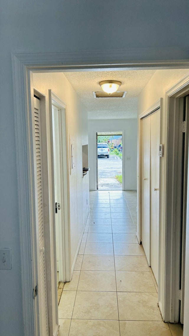 3 of 18 - 2345 N 2nd Avenue N #11, Lake Worth, FL