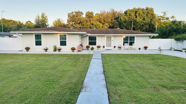 2 of 25 - 2084 Laura Lane, West Palm Beach, FL