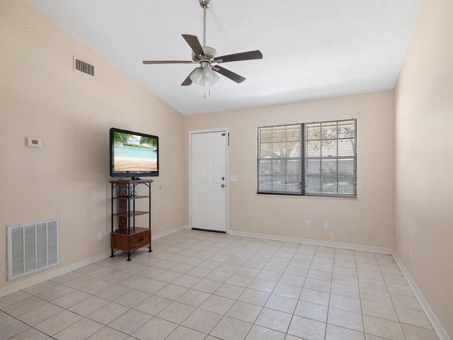 4 of 38 - 1495 12th Street Sw, Vero Beach, FL