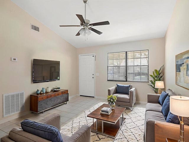 5 of 38 - 1495 12th Street Sw, Vero Beach, FL