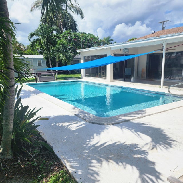2 of 5 - 1500 Mediterranean Road E, Lake Clarke Shores, FL