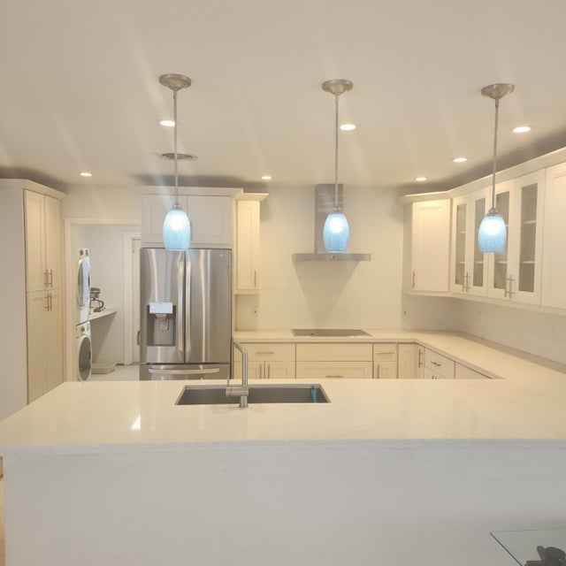4 of 5 - 1500 Mediterranean Road E, Lake Clarke Shores, FL