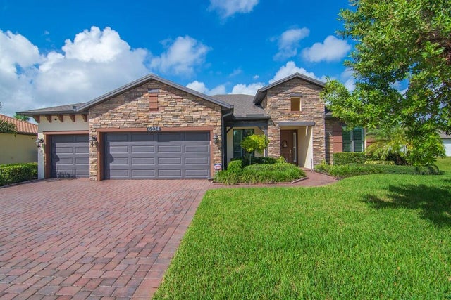 1 of 41 - 6234 Arcadia Square, Vero Beach, FL