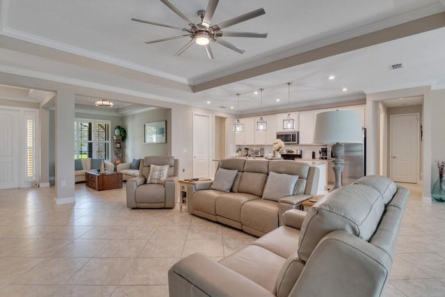 2 of 41 - 6234 Arcadia Square, Vero Beach, FL