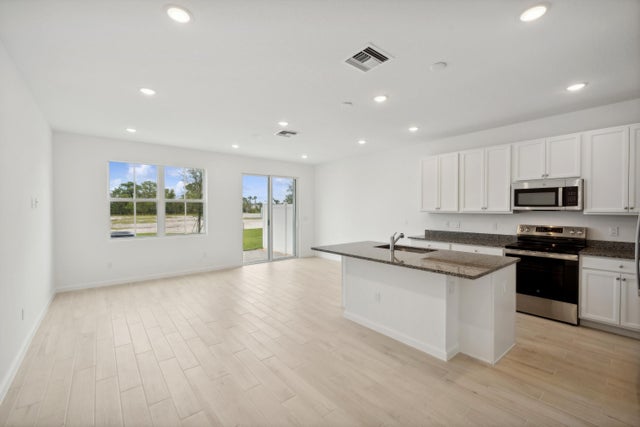 4 of 25 - 162 Se Birch Terrace #0102, Stuart, FL