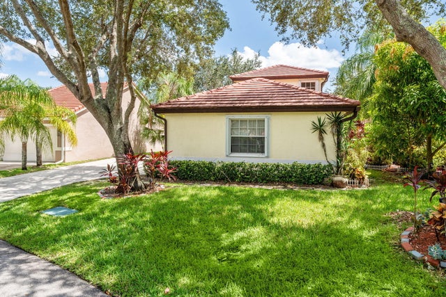 4 of 48 - 12210 Dartmoor Drive, Wellington, FL