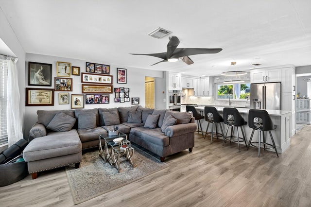 3 of 28 - 710 Sw 27th Way, Boynton Beach, FL