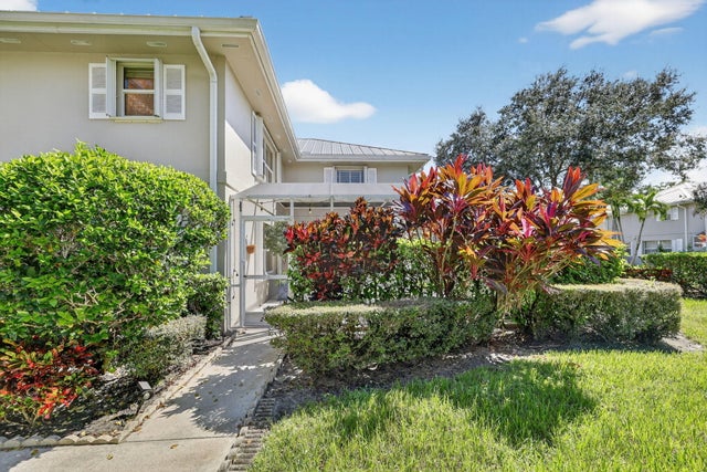 4 of 45 - 2433 Sw Danbury Lane, Palm City, FL