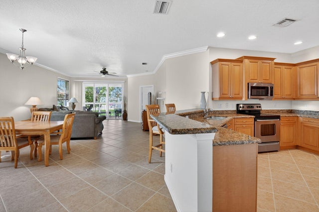 5 of 32 - 23269 Carolwood Lane #201, Boca Raton, FL