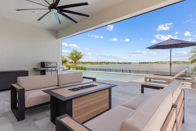 4 of 43 - 679 Hookline Circle, Loxahatchee, FL