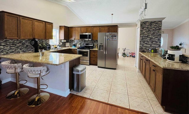 5 of 20 - 8500 Nw 52nd Court, Lauderhill, FL
