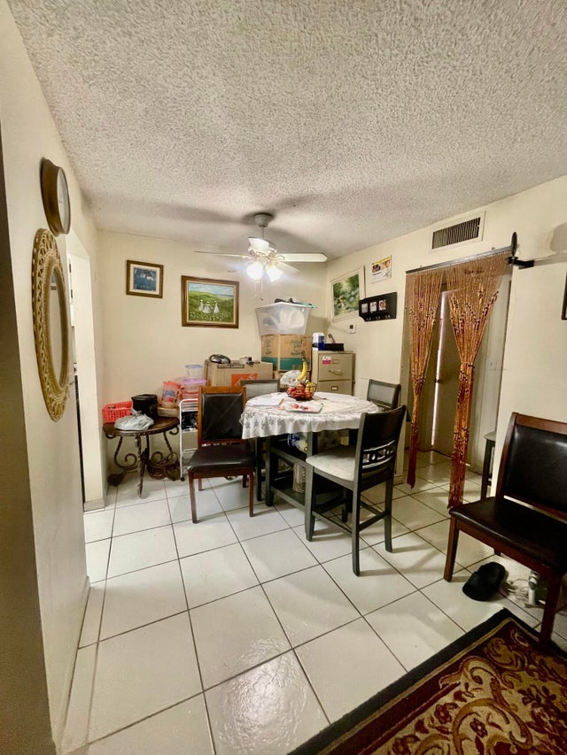 3 of 5 - 205 Ne 3rd Street #105, Boynton Beach, FL