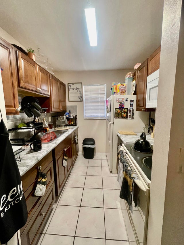 5 of 8 - 205 Ne 3rd Street #110, Boynton Beach, FL