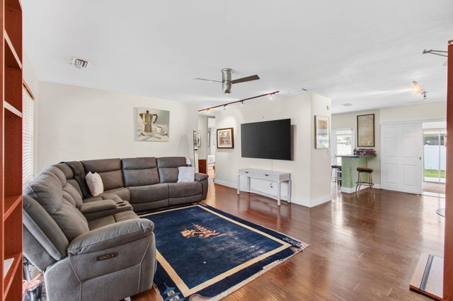 5 of 45 - 2775 Ne 5th Avenue, Boca Raton, FL
