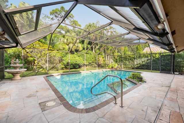 4 of 5 - 1995 S Parkside Circle, Boca Raton, FL