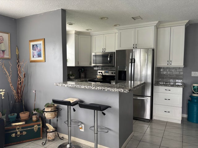 2 of 18 - 287 Camden L #287, West Palm Beach, FL