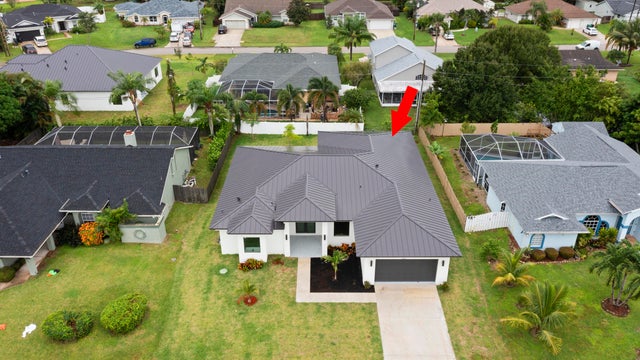 2 of 41 - 3459 Se Hart Circle, Port Saint Lucie, FL