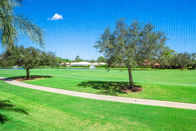 4 of 40 - 114 Palm Point Circle #c, Palm Beach Gardens, FL