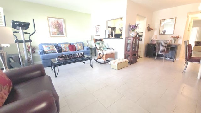 1 of 52 - 402 Windsor R, West Palm Beach, FL
