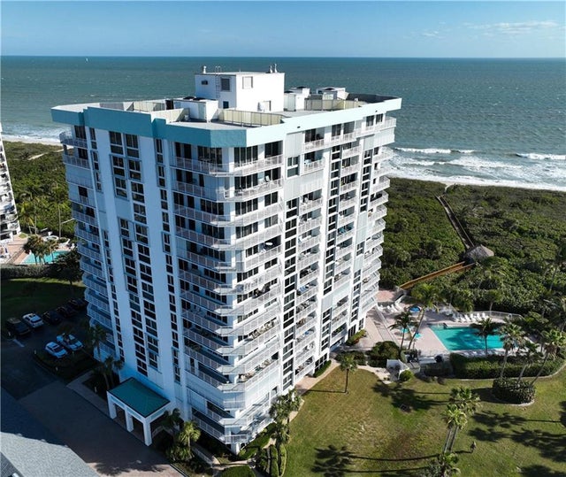 2 of 36 - 2700 N Highway A1a #207, Hutchinson Island, FL