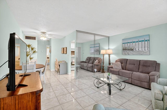 4 of 24 - 5203 Ne 24 Terrace #b-105, Fort Lauderdale, FL
