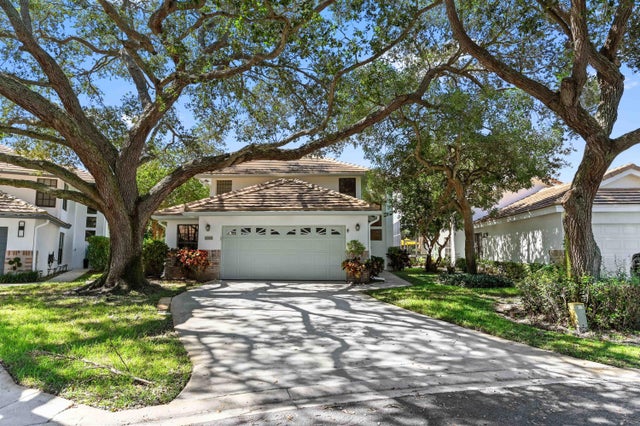 4940 Sherwood Forest Drive, Delray Beach