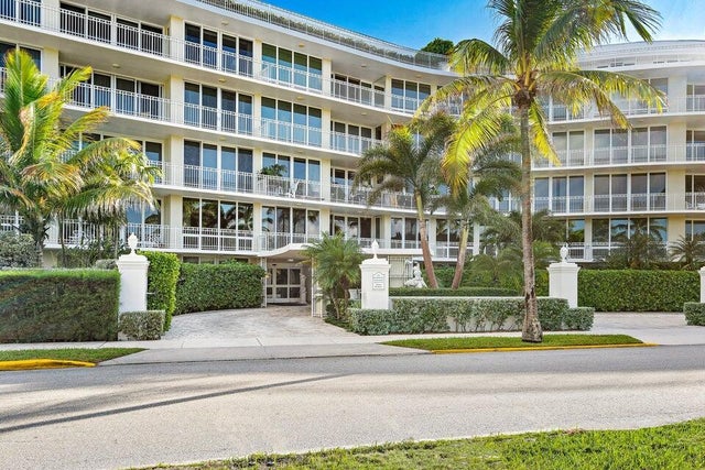 2 of 22 - 100 Royal Palm Way #d1, Palm Beach, FL