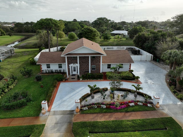 1 of 35 - 2097 Se Morningside Boulevard, Port Saint Lucie, FL