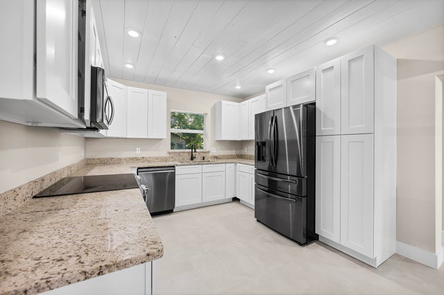2 of 33 - 1915 S 33rd Street, Fort Pierce, FL