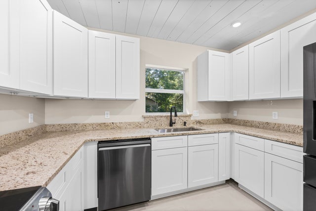 5 of 33 - 1915 S 33rd Street, Fort Pierce, FL