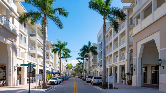 2 of 4 - 1203 Town Center Drive #202, Jupiter, FL