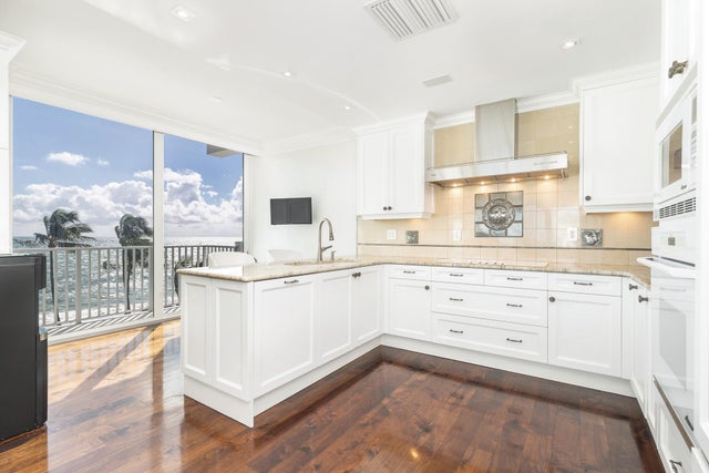 3 of 17 - 330 S Ocean Boulevard #5-d, Palm Beach, FL
