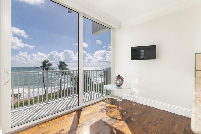 5 of 17 - 330 S Ocean Boulevard #5-d, Palm Beach, FL