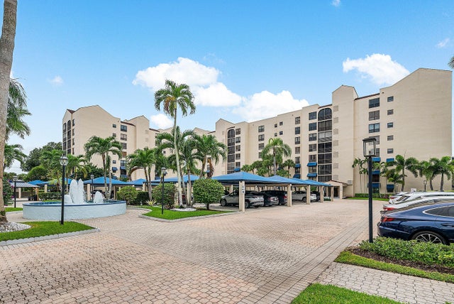 7580 Regency Lake Drive #402, Boca Raton