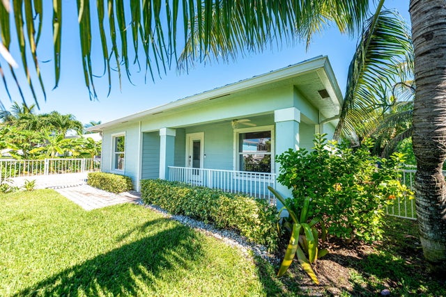 2 of 38 - 3773 Ne Barbara Drive, Jensen Beach, FL