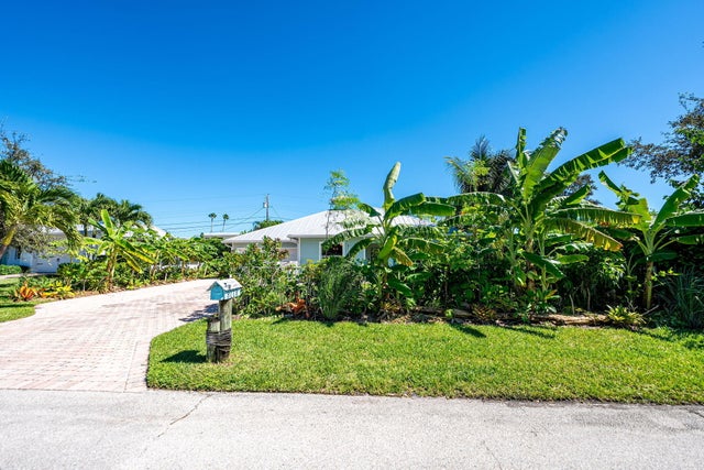 4 of 38 - 3773 Ne Barbara Drive, Jensen Beach, FL