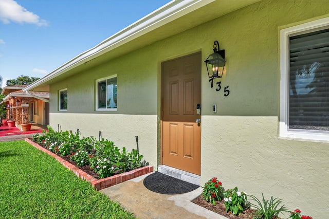 4 of 44 - 735 La Costa Way, Lantana, FL