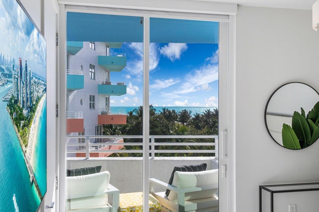 3 of 25 - 225 Collins Avenue #6j, Miami Beach, FL